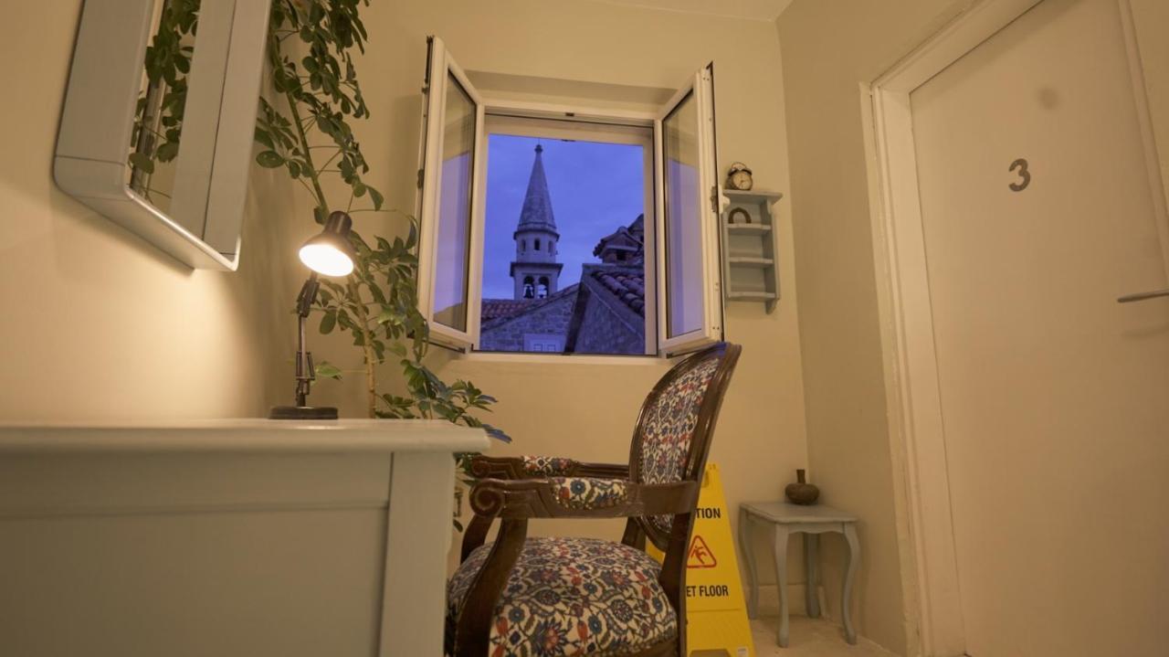 Freedom Hostel Budva Bagian luar foto