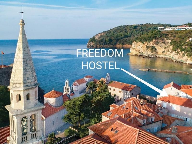 Freedom Hostel Budva Bagian luar foto